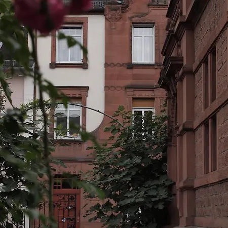 Haus Mittendrin * Нойштадт-ан-дер-Вайнштрасе
